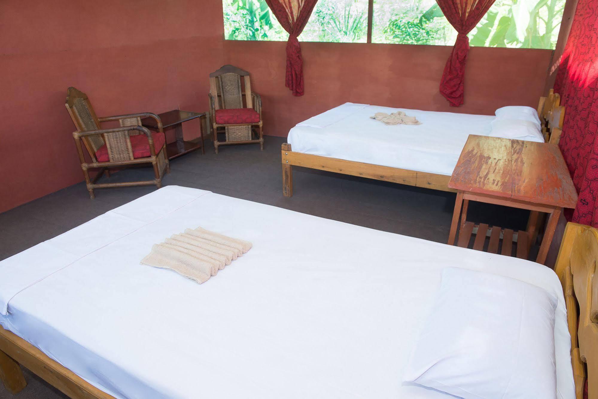 Maniti Expeditions Eco Lodge Iquitos Exteriör bild